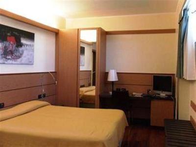 фото отеля Residence Dei Cavalieri Barletta