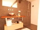 фото отеля A & A Shortstay Apartment