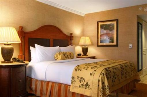 фото отеля Fairmont Newport Beach