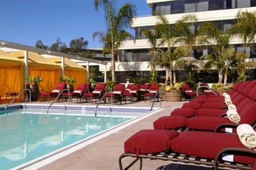 фото отеля Fairmont Newport Beach