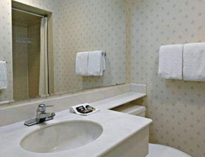 фото отеля Travelodge Terre Haute