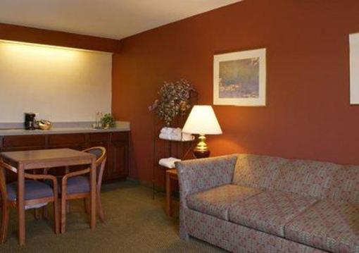 фото отеля Sleep Inn & Suites Central I-44
