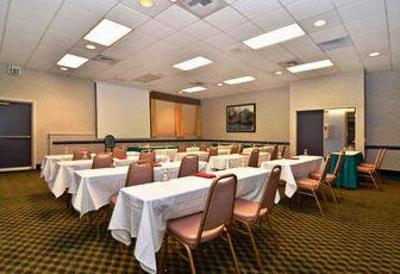 фото отеля Best Western Cascadia Inn