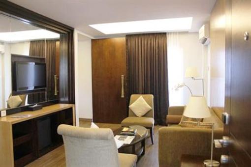 фото отеля Hotel Santika Mataram
