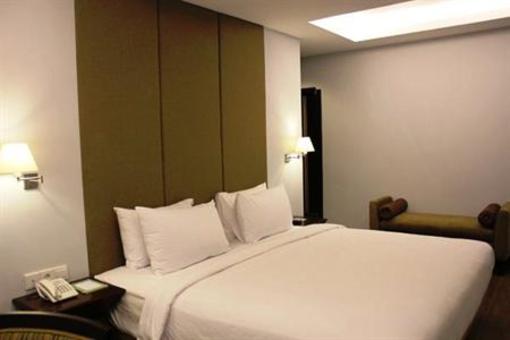 фото отеля Hotel Santika Mataram