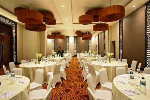 фото отеля Hotel Santika Mataram