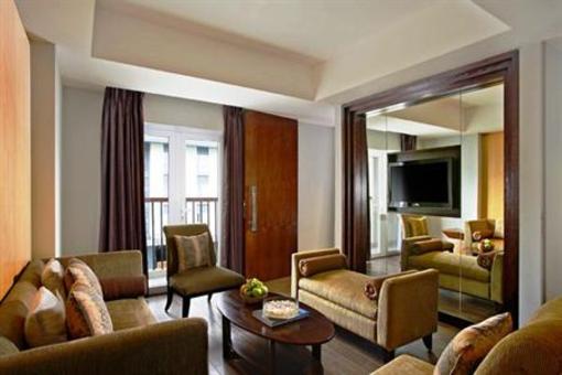 фото отеля Hotel Santika Mataram
