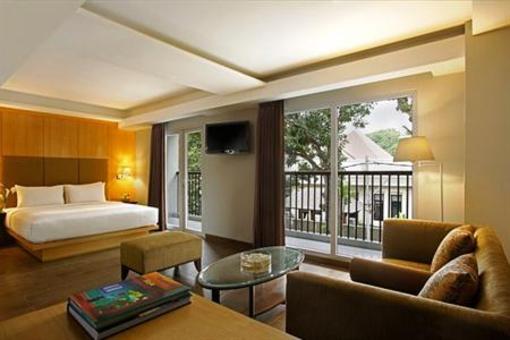 фото отеля Hotel Santika Mataram