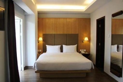фото отеля Hotel Santika Mataram