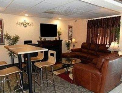фото отеля Days Inn & Suites Stevens Point
