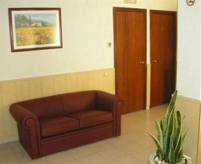 фото отеля Hostal Lleida Barcelona
