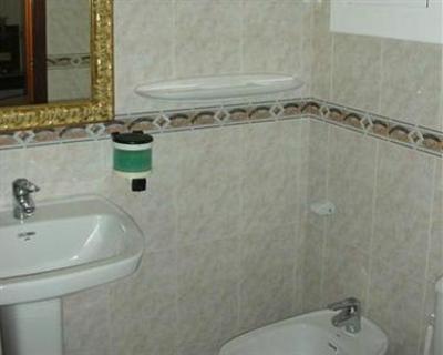 фото отеля Hostal Lleida Barcelona