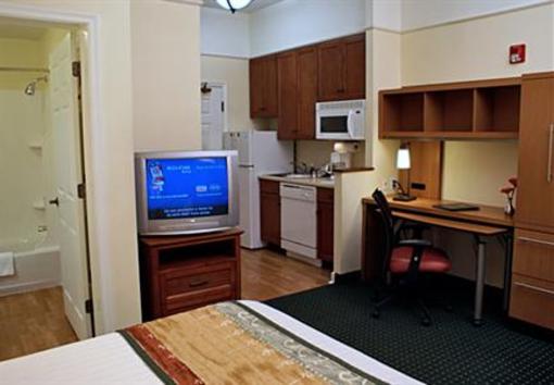 фото отеля Towneplace Suites Fredericksburg