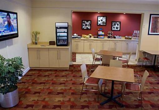 фото отеля Towneplace Suites Fredericksburg