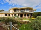 фото отеля Hilltop Apartments Phillip Island