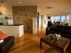 фото отеля Hilltop Apartments Phillip Island