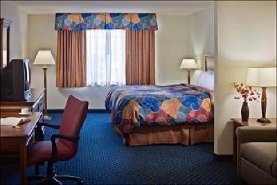 фото отеля Country Inn & Suites South Fredericksburg