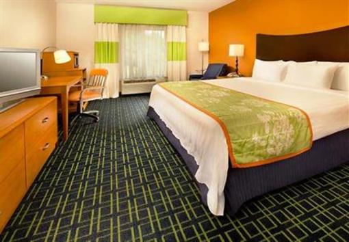 фото отеля Fairfield Inn & Suites Cleveland