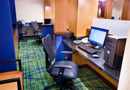 фото отеля Fairfield Inn & Suites Cleveland