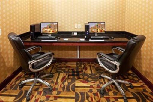 фото отеля Holiday Inn Express Hotel & Suites Altus