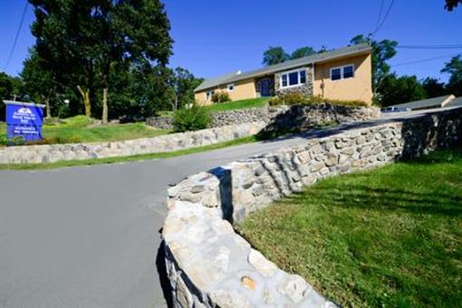 фото отеля Americas Best Value Inn Danbury