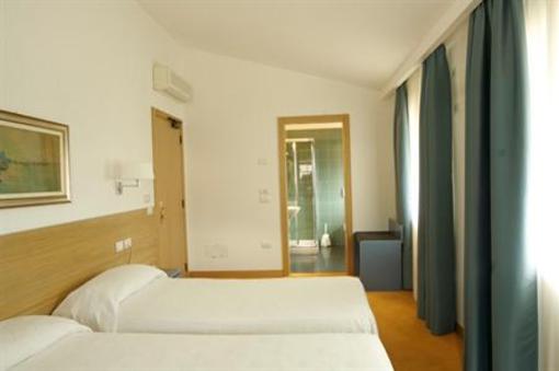 фото отеля Al Caminetto Hotel Nago-Torbole