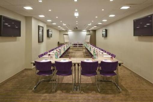 фото отеля Holiday Inn Paris Bastille