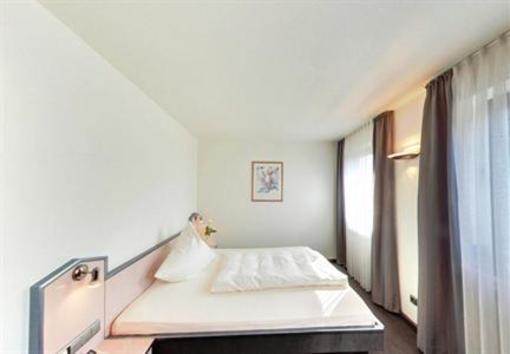 фото отеля Hotel Am Alten Postplatz Ross