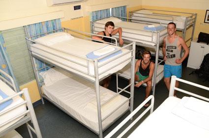 фото отеля Cairns Central YHA Backpackers Hostel