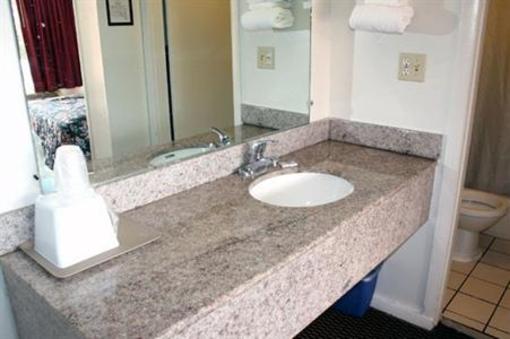 фото отеля Scottish Inn Jacksonville (Florida)