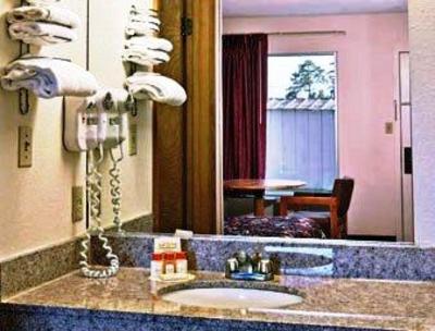 фото отеля Days Inn Augusta Wheeler Road
