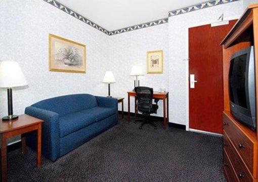 фото отеля Comfort Suites Visalia