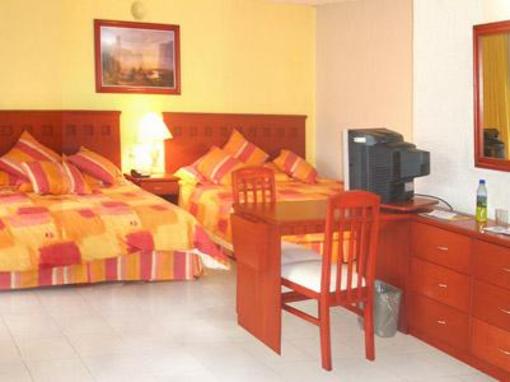 фото отеля Hotel Nuevo Real Guadalajara