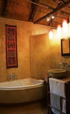 фото отеля AmaZulu Lodge