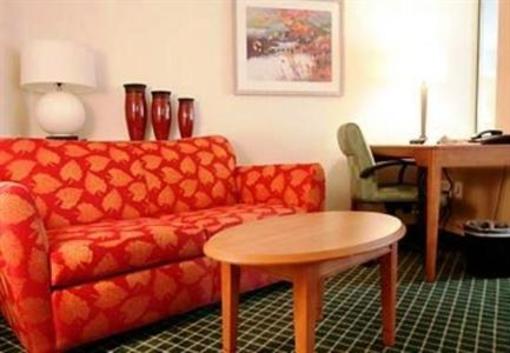 фото отеля Fairfield Inn & Suites South Boston