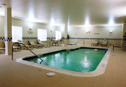 фото отеля Fairfield Inn & Suites South Boston