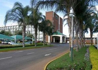 фото отеля Holiday Inn Bulawayo