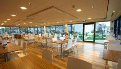 фото отеля Travelodge Cambridge Orchard Park