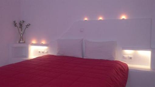 фото отеля Glaronissia Hotel Milos