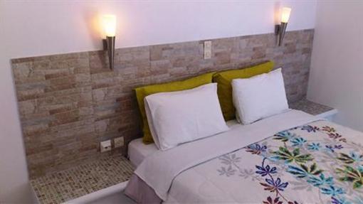 фото отеля Glaronissia Hotel Milos
