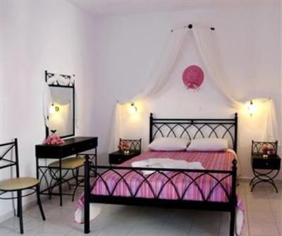 фото отеля Glaronissia Hotel Milos