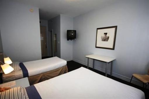 фото отеля Leamington Hotel