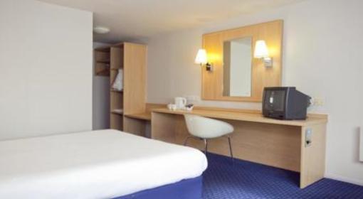 фото отеля Travelodge Heston Heathrow