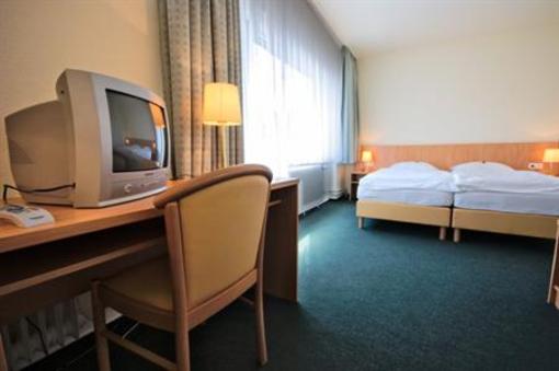 фото отеля Hotel Wiking Kiel