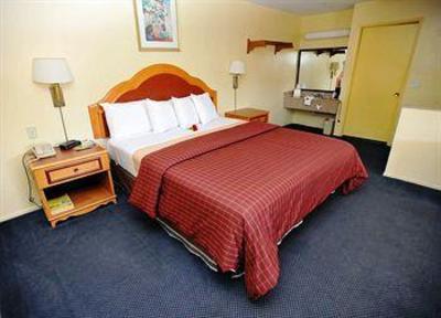 фото отеля Pacific View Inn & Suites