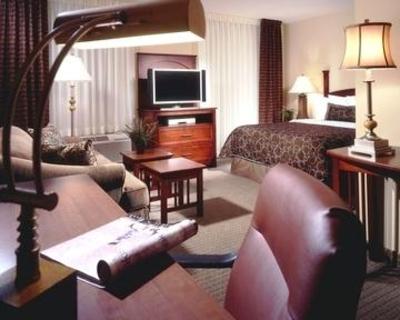 фото отеля Staybridge Suites Houston Iah Beltway 8