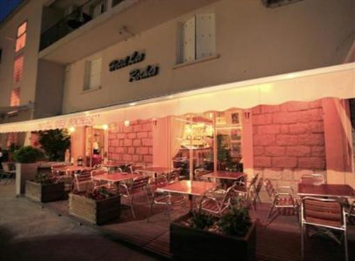 фото отеля Hotel Des Roches Sartene