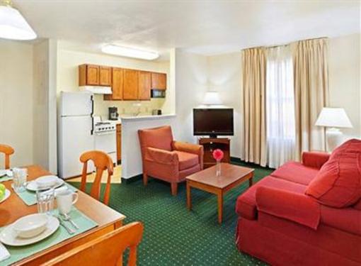 фото отеля TownePlace Suites by Marriott Charlotte Arrowood