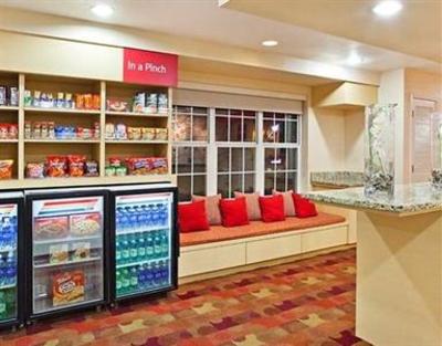 фото отеля TownePlace Suites by Marriott Charlotte Arrowood