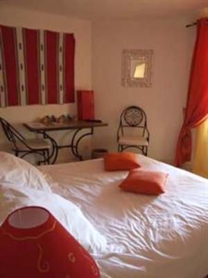 фото отеля La Lezardiere Bed and Breakfast La Seyne-sur-Mer